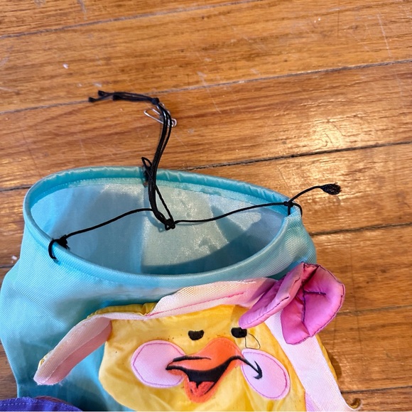 Three Vintage Spring Windsport Wind Socks - Picture 15 of 15